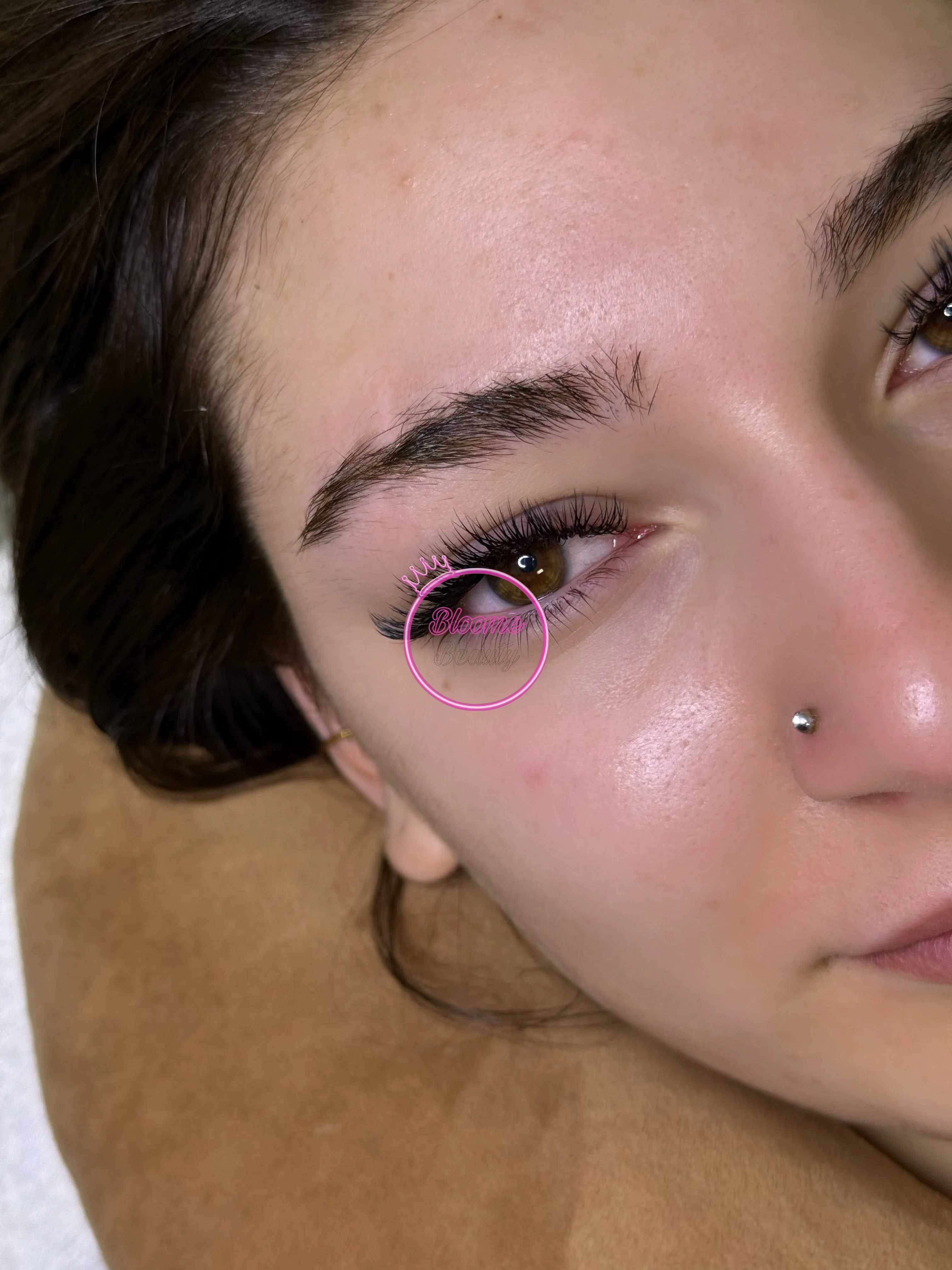 4D islak efekti  - İpek Kirpik - Bloome Beauty Club Bloome Beauty Club YDA Center