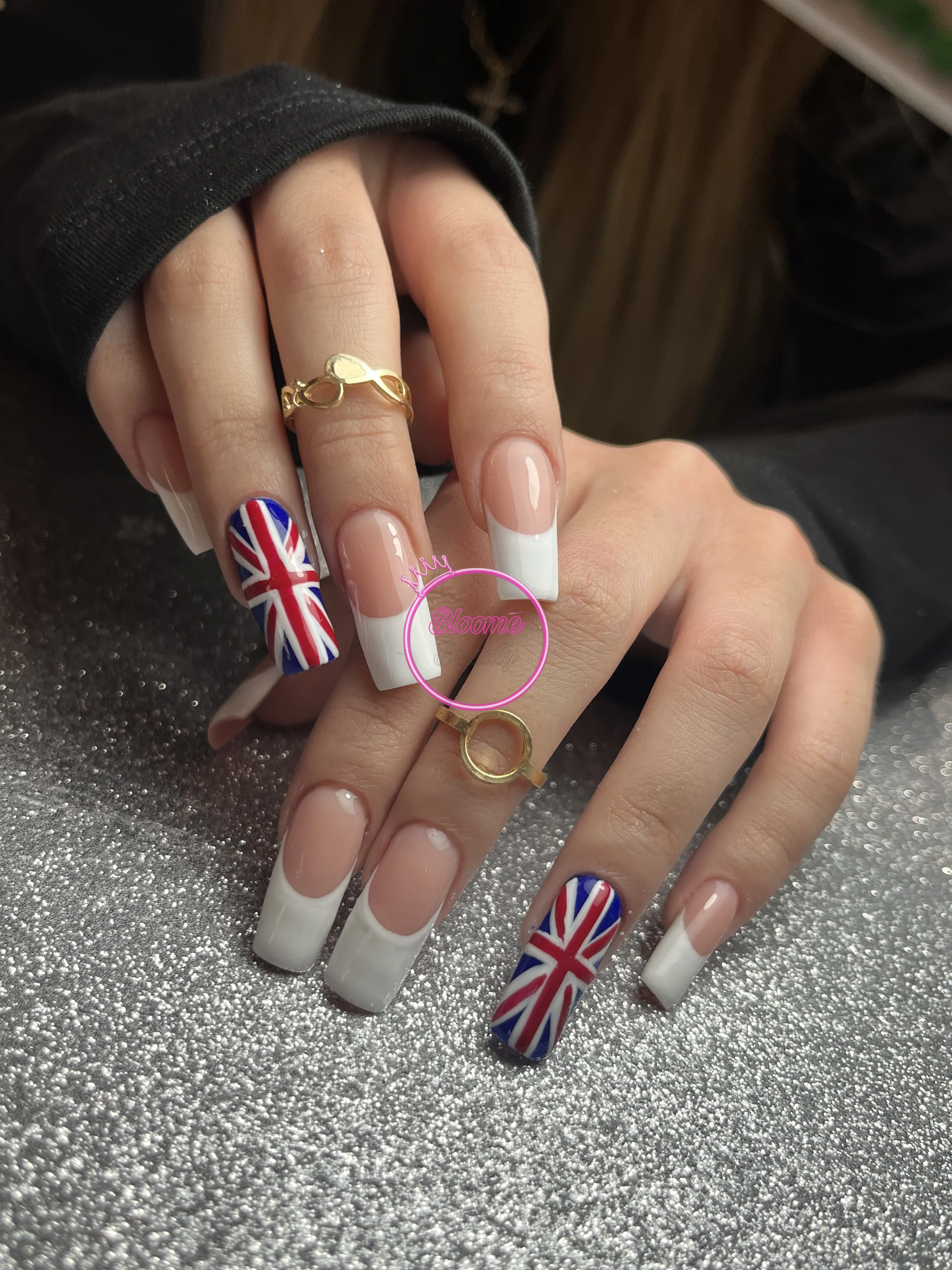 Şablon protez bayrak french  - Protez Tırnak - Bloome Beauty Club Bloome Beauty Club Tunalı