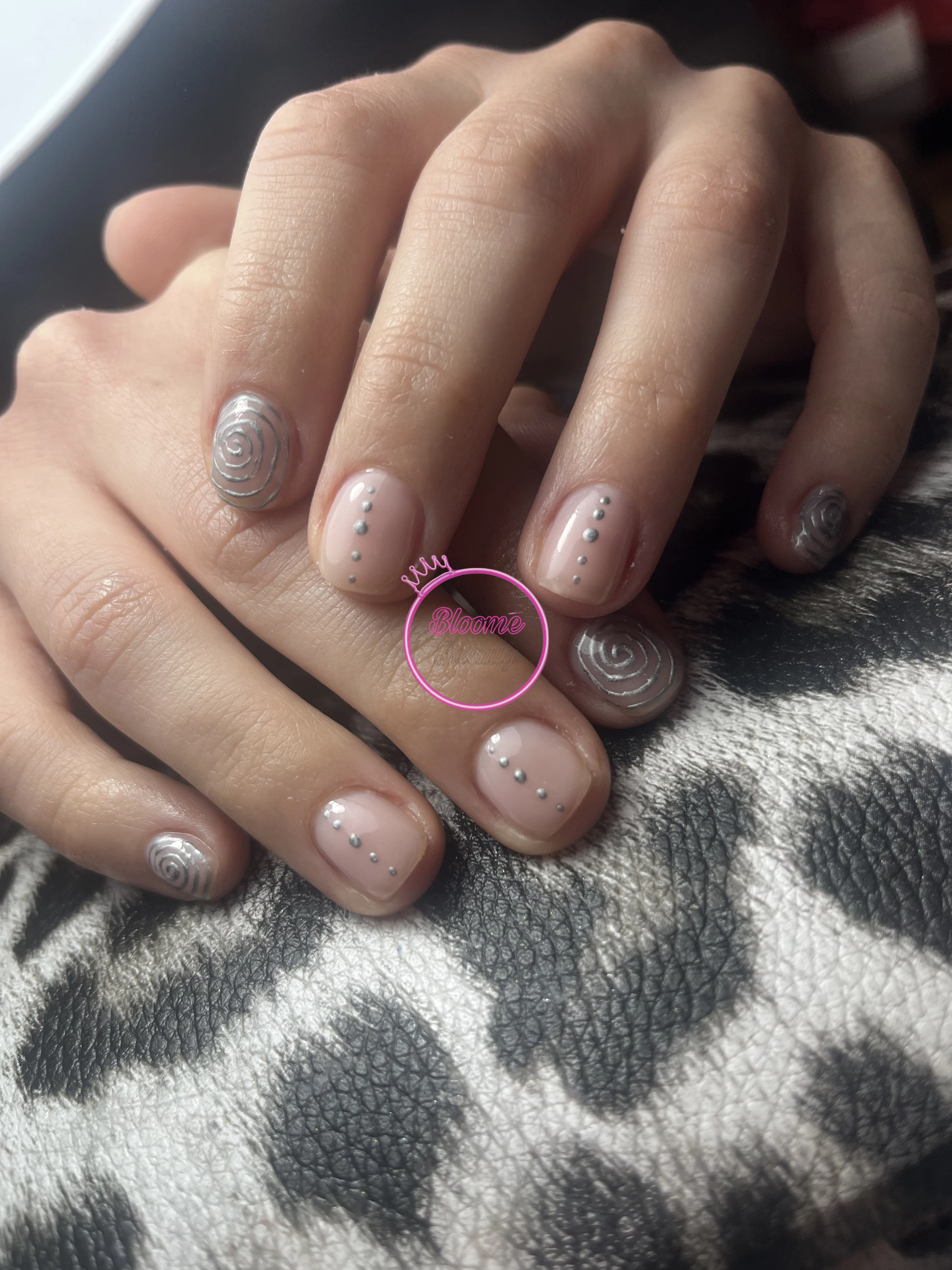 Jelsiz kalıcı  - Kalıcı Oje - Bloome Beauty Club Bloome Beauty Club Tunalı