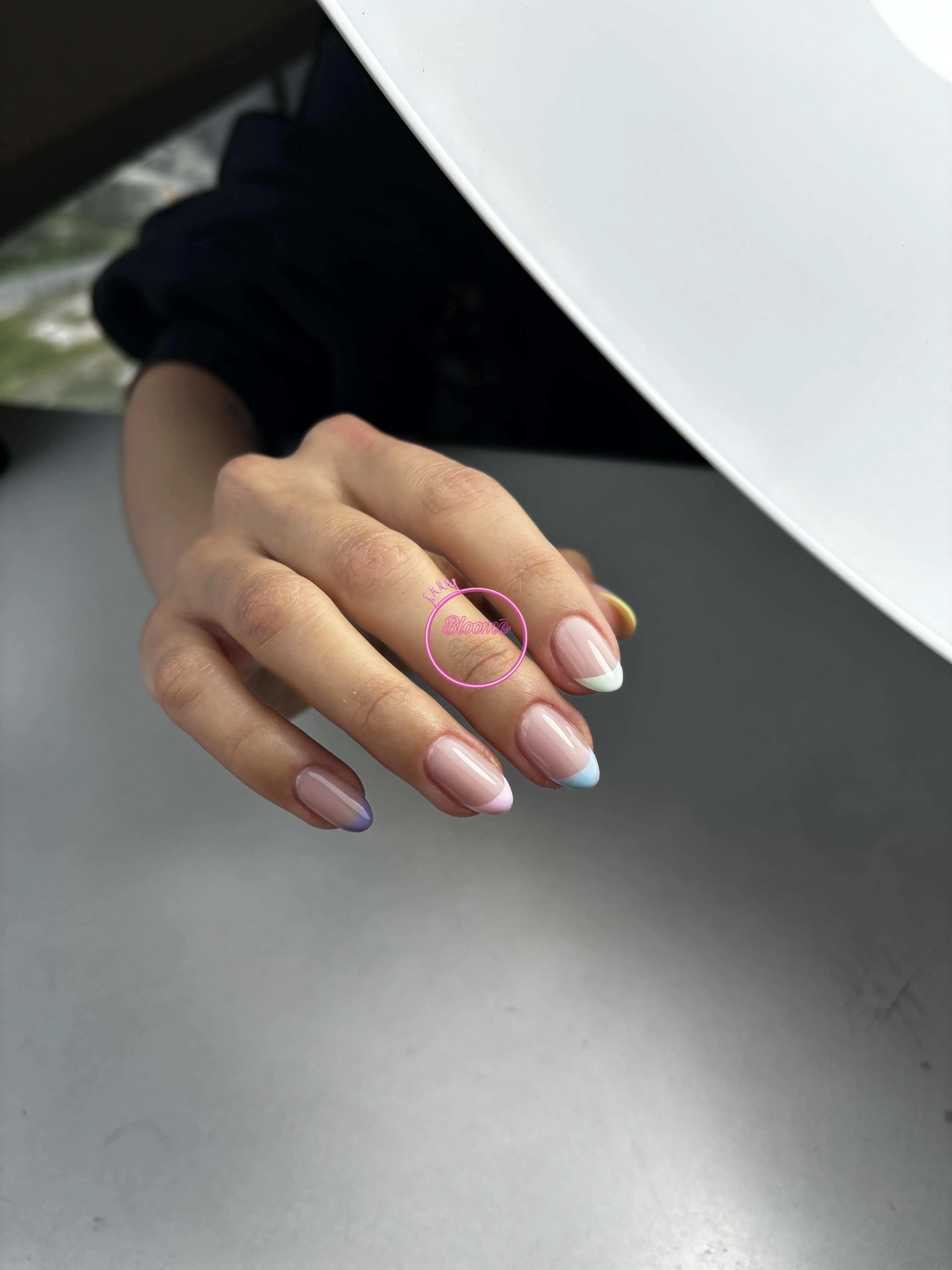 Renkli french - Kalıcı Oje - Bloome Beauty Club Bloome Beauty Club YDA Center