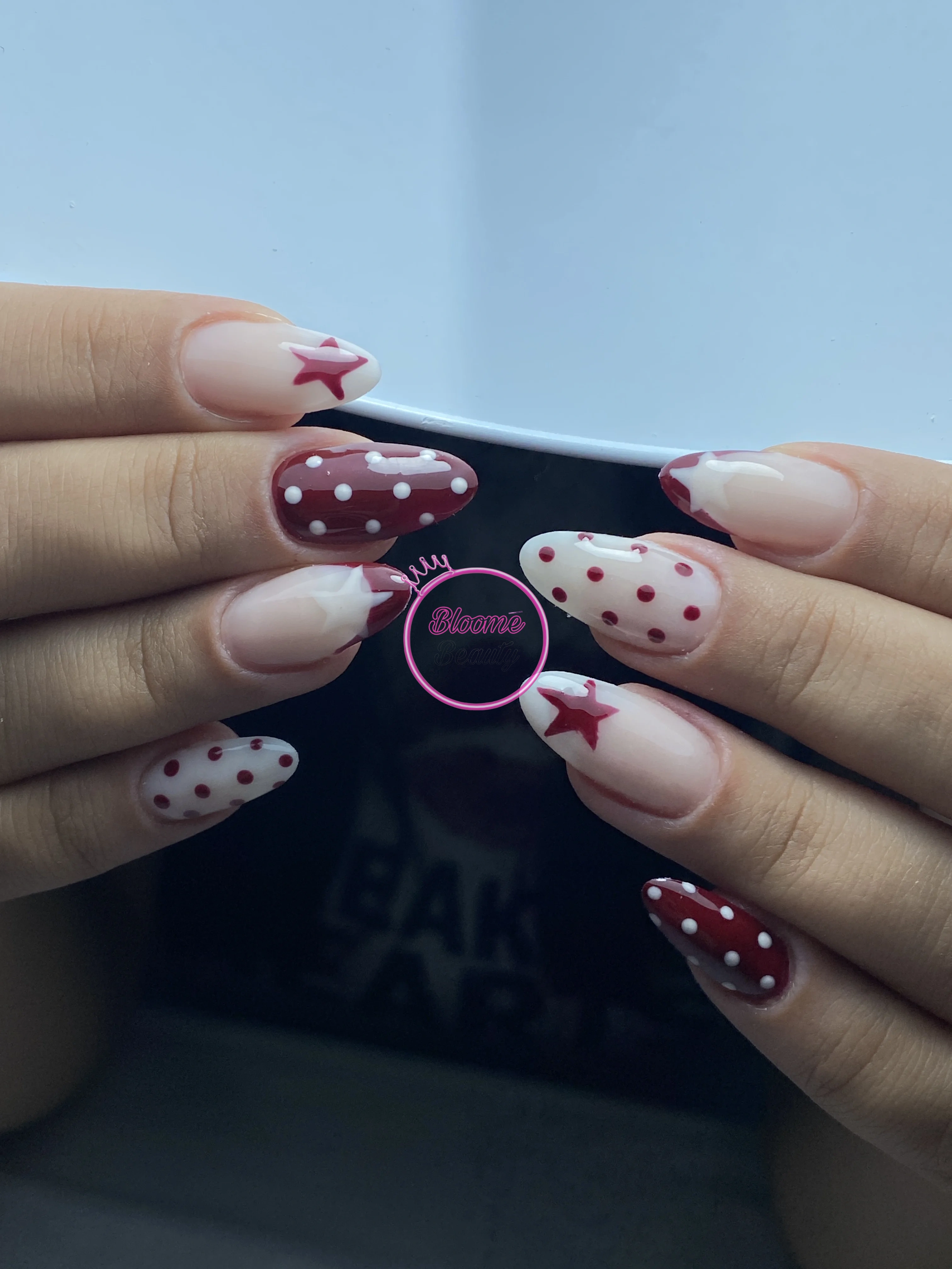 Yıldız puantiye - Protez Tırnak - Bloome Beauty Club Bloome Beauty Club Eryaman